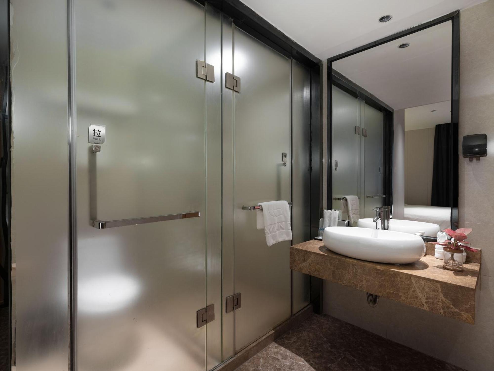 Lavande International Hotel Guangzhou Us Consulate General Guangzhou Grandview Plaza Branch - Free Shuttle Bus To Canton Fair Complex During Canton Fair Period & Free Vpn Internet Access Dış mekan fotoğraf
